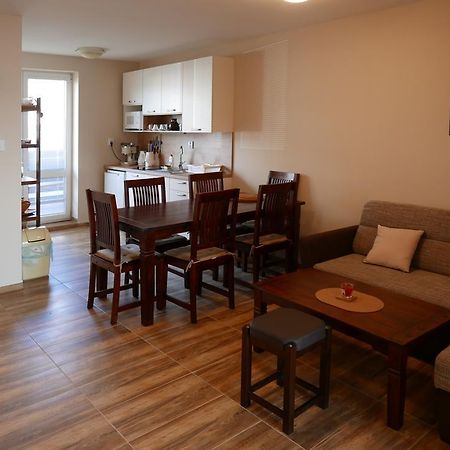 Apartment Adriana 10E, Vysoke Tatry, High Tatras Veľký Slavkov Екстериор снимка